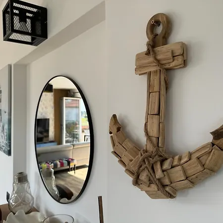 Paradiso Apartment *