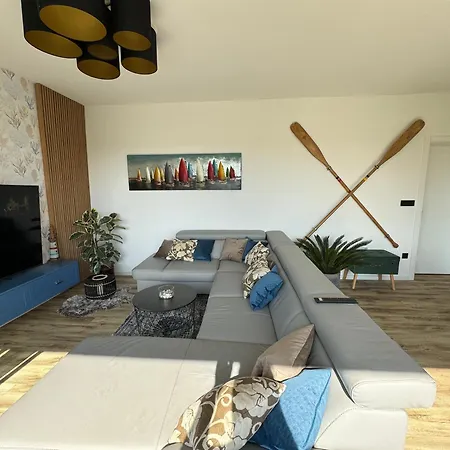 Apartment Paradiso
